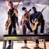 Sum 41 - In Too Deep